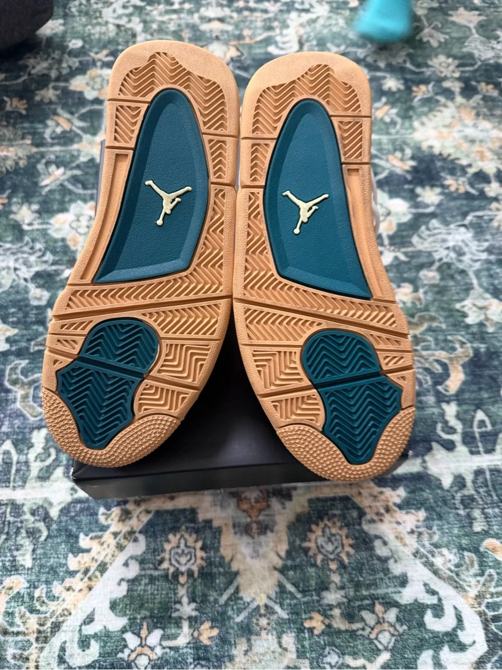 Jordan low top